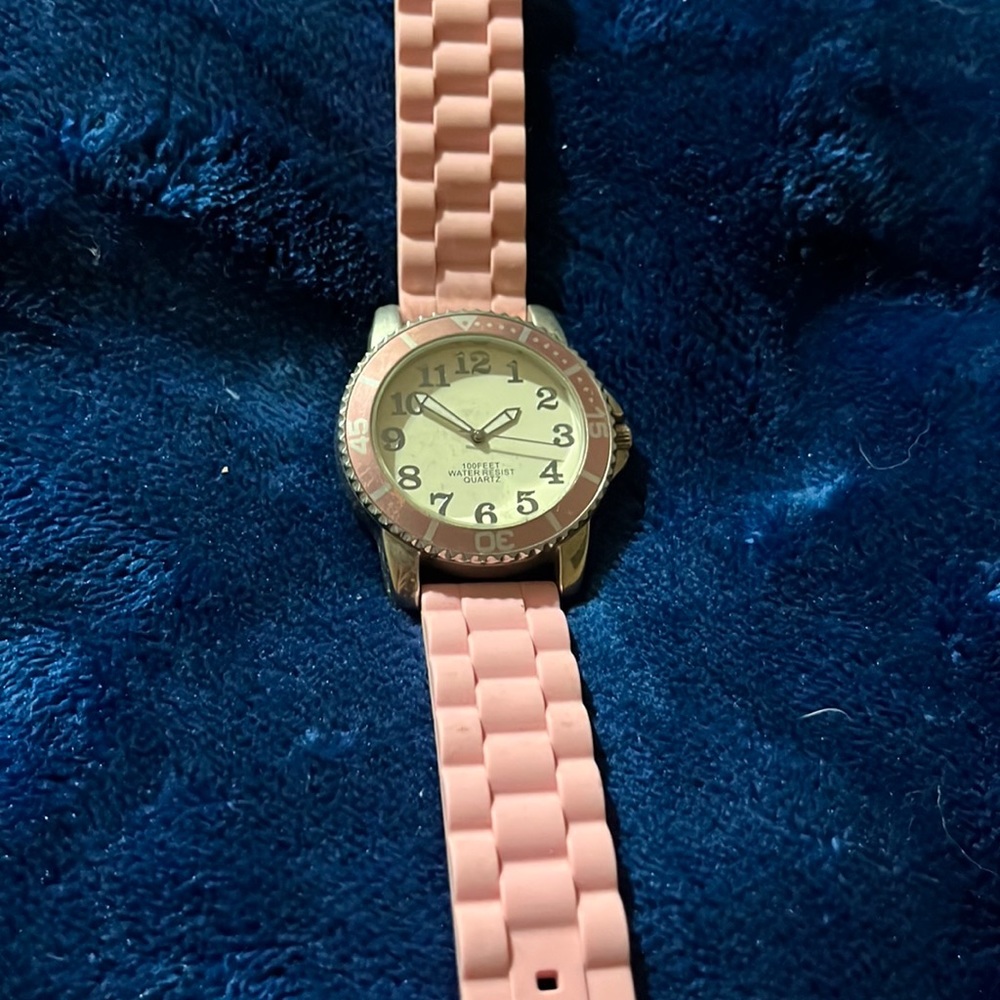 Pink Watch - Picture 2 of 3